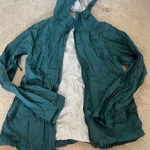 The North Face Rain Jacket - Womens M